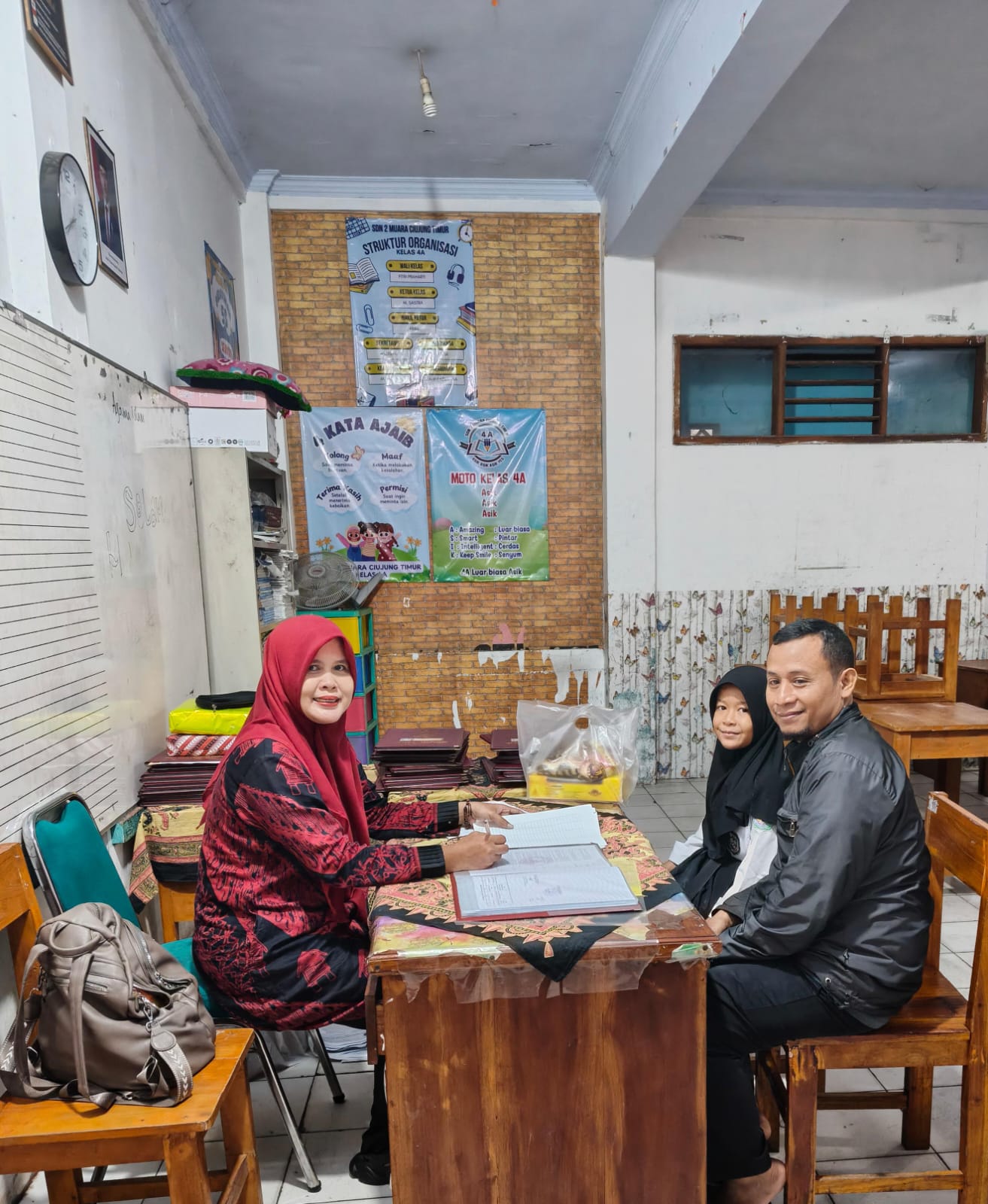 Ayah Hadir di Sekolah, SDN 2 Muara Ciujung Timur Perkuat Peran Keluarga dalam Pendidikan Anak