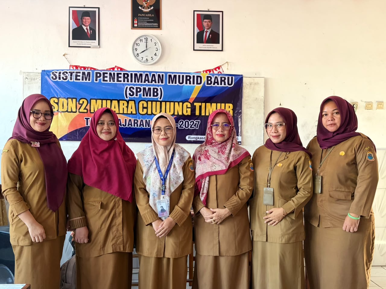Hari Pertama SPMB 2026/2027 di SDN 2 Muara Ciujung Timur Berjalan Lancar dan Mendapat Kunjungan Pengawas Sekolah